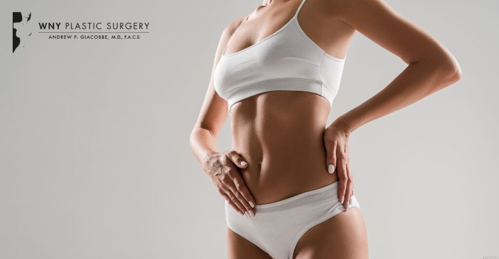 Woman with a contoured body (model)